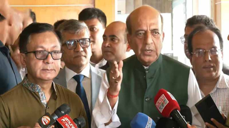 রাজনীতি তার পথে চলবে, আসুন ব্যবসায়িক সম্পর্ক এগিয়ে নিই: দীনেশ ত্রিবেদী