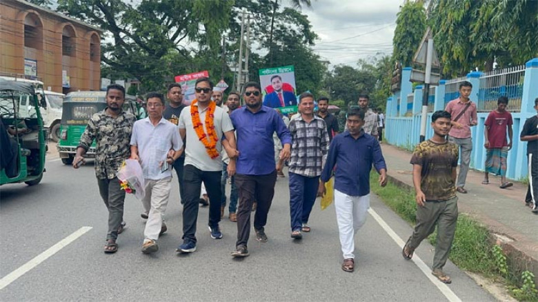 রাঙ্গামাটি জেলা পরিষদ সদস্য হাবীব আজমের রাজকীয় বিদায় সংবর্ধনা